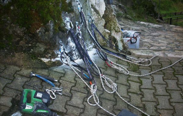 interventi-su-scarpate-e-pareti-in-roccia-ediliziasufune-08