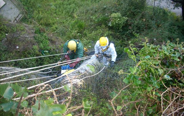 interventi-su-scarpate-e-pareti-in-roccia-ediliziasufune-11